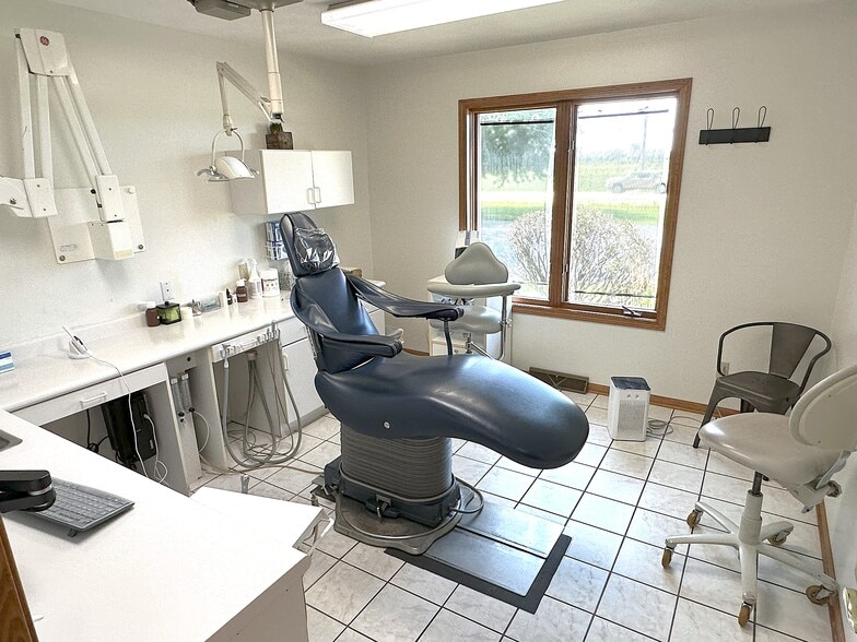 More Photos Of 7550 Rote Rd, Rockford Medical For Sale