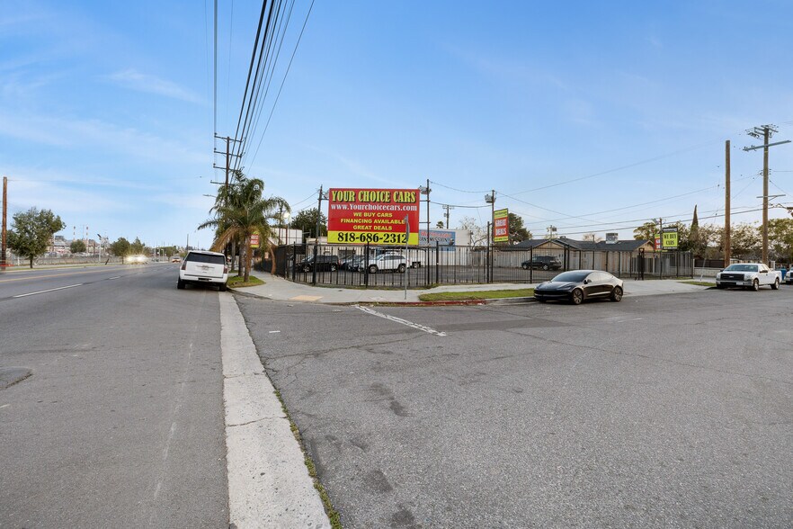 More Photos Of 9979 San Fernando Rd, Pacoima Land For Lease