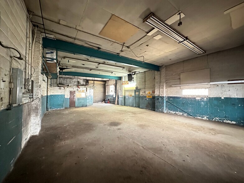 More Photos Of 2355-2359 McDonald Ave, Brooklyn Warehouse For Lease