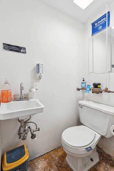 More Photos Of 123 W Third St, New York Apartments For Lease