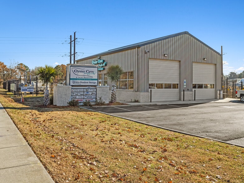 More Photos Of 1309 Virginia Beach Blvd, Virginia Beach Service For Sale