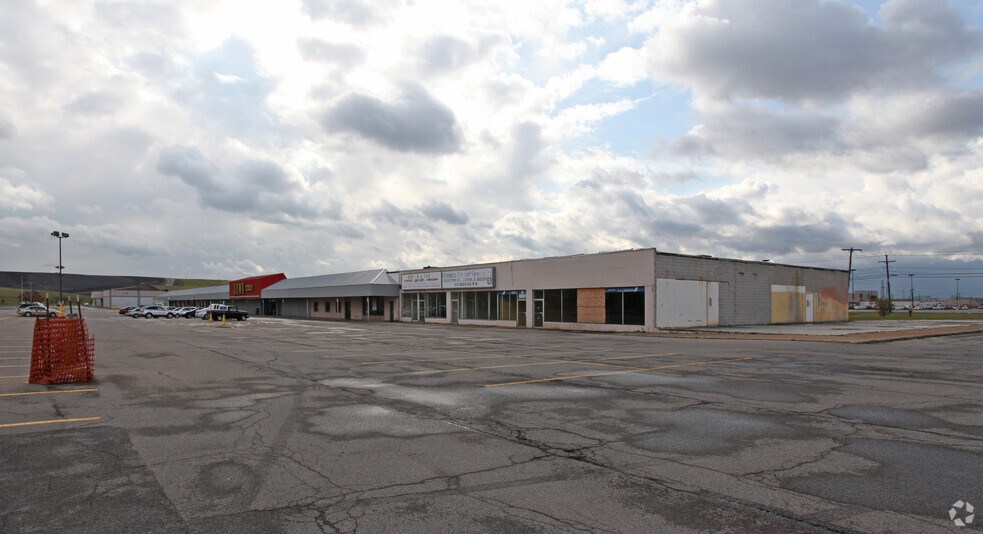 60016005 Porter Rd, Niagara Falls, NY 14304 For Lease