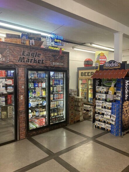 More Photos Of 10 S Main St, Fillmore Restaurant For Sale