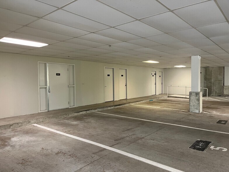 More Photos Of 33650 6th Ave S, Federal Way Office For Sale