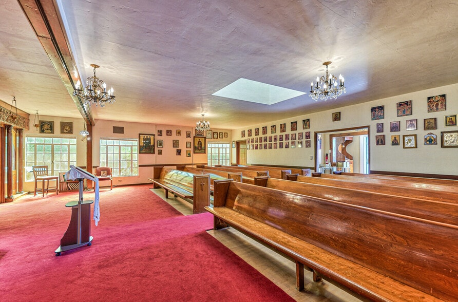 More Photos Of 326 Park St, Salinas Religious Facility For Sale