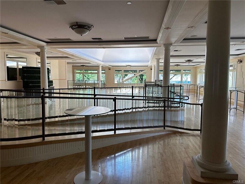 More Photos Of 200 Wall St, Chico Bar For Sale