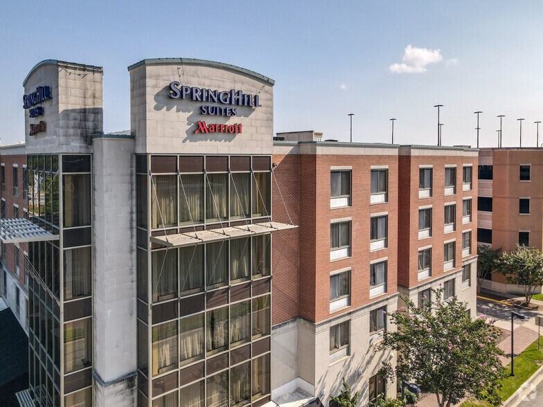 More Photos Of 4500 Hampton Blvd, Norfolk Hotel For Lease