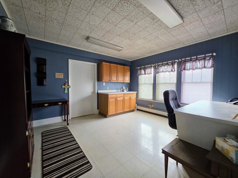 More Photos Of 3125 Main St, Buffalo Office For Sale