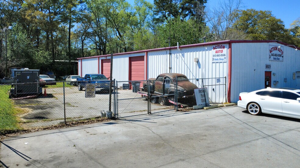 More Photos Of 6921 Stall Rd, Charleston Auto Repair For Lease