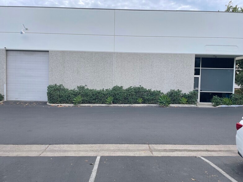 More Photos Of 410 Bryant Cir, Ojai Warehouse For Sale