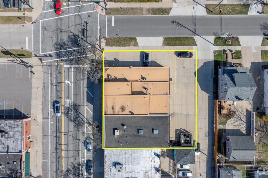 More Photos Of 2860, 2870 & 2880 Coolidge Hwy, Berkley General Retail For Sale