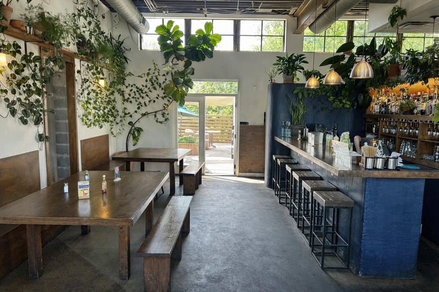 More Photos Of 914 Gallatin Ave, Nashville Auto Repair For Sale