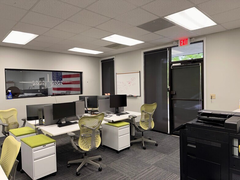 More Photos Of 64 Green St, Warner Robins Loft Creative Space For Lease