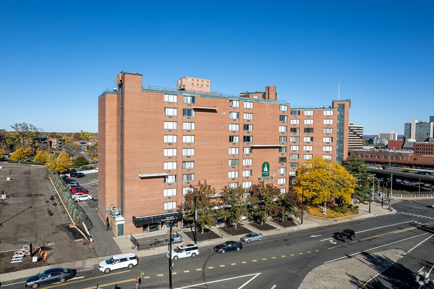 Primary Photo Of 600-628 Asylum Ave, Hartford Apartments For Lease