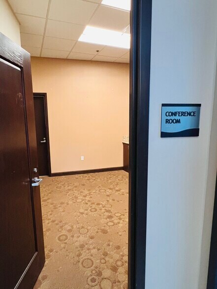 More Photos Of 2693 E Washington Blvd, Pasadena Medical For Lease