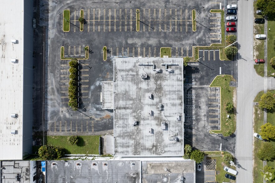 Primary Photo Of 7262 NW 68th St, Miami Office For Lease