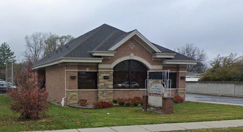 More Photos Of 2609 Metropolitan Pky, Sterling Heights Medical For Lease