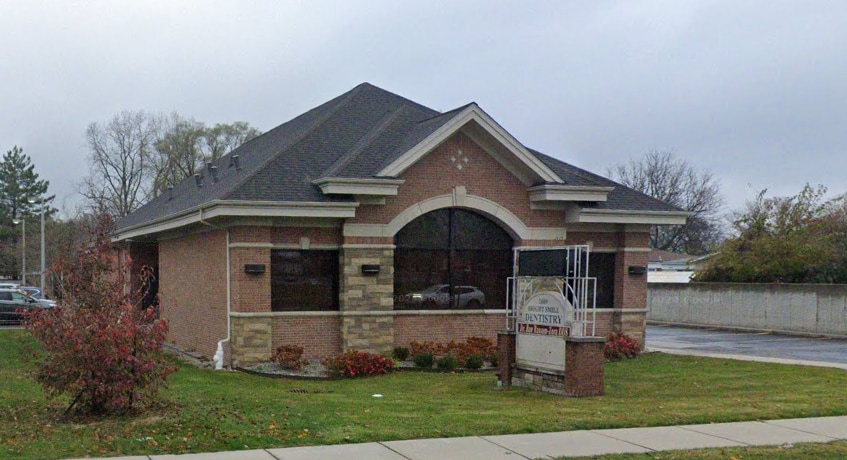 More Photos Of 2609 Metropolitan Pky, Sterling Heights Medical For Lease