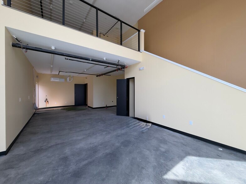 More Photos Of 4965 Imperial Ave, San Diego Apartments For Lease