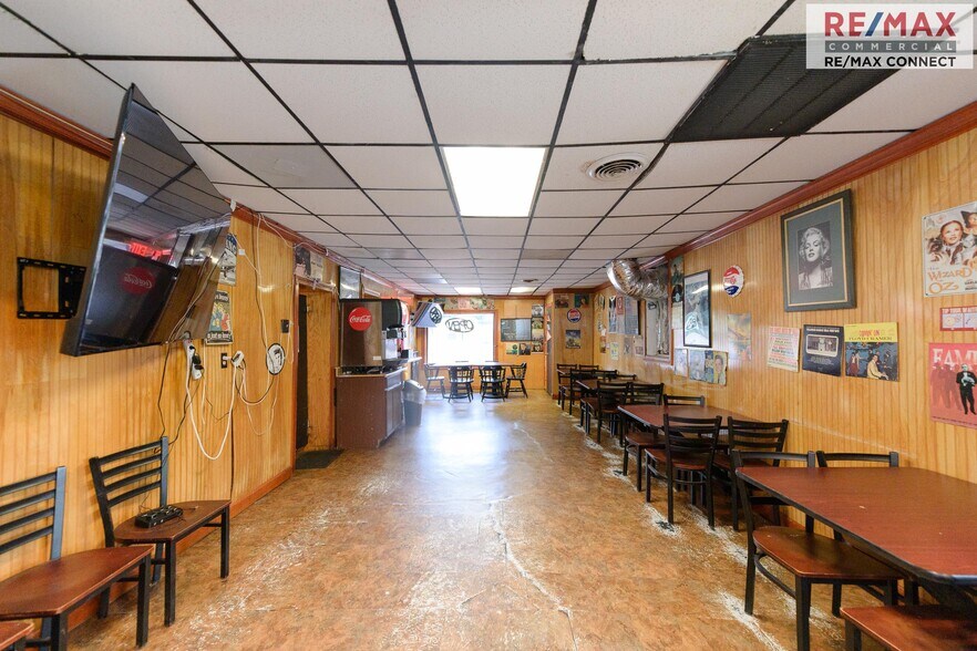 More Photos Of 9900 Jefferson Ave, Newport News Restaurant For Sale