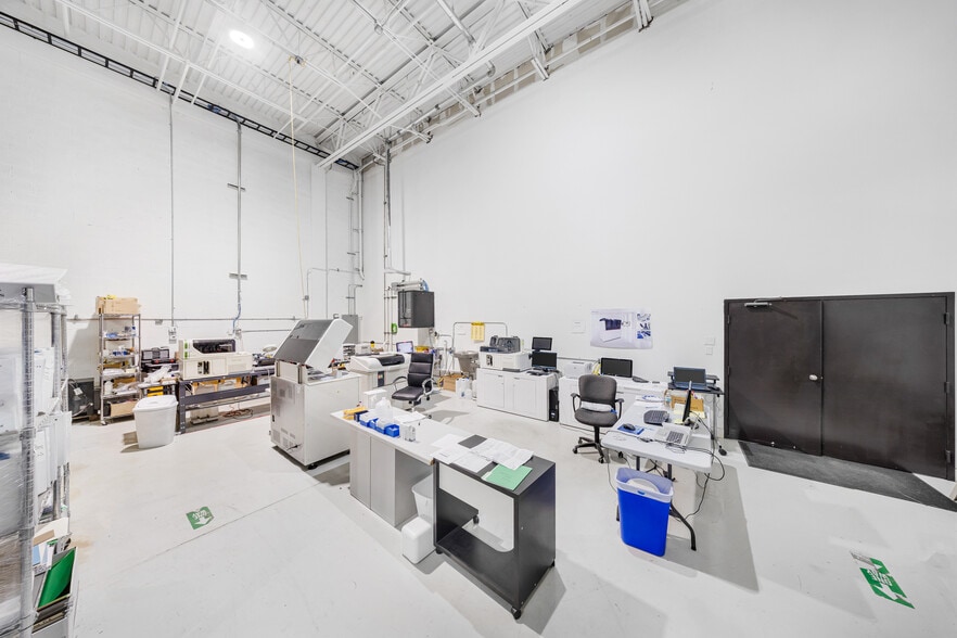 More Photos Of 12601 NW 115th Ave, Medley Warehouse For Lease