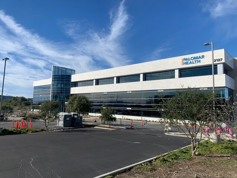 More Photos Of 2127 W Citracado Pky, Escondido Medical For Lease