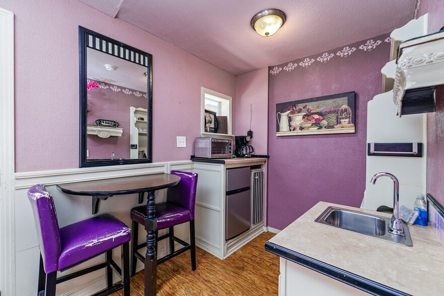 More Photos Of 20290 Playland Park, Christoval Hotel For Sale