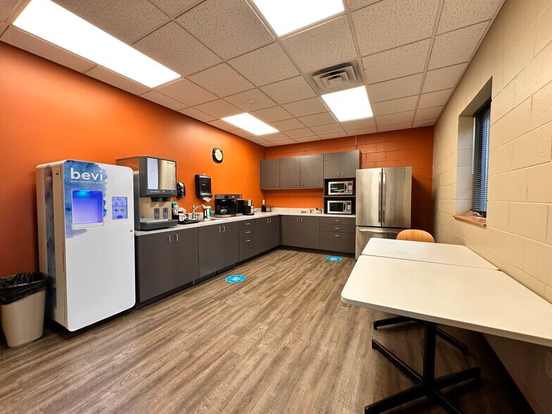 More Photos Of 118 3rd St E, Ashland Office For Sale