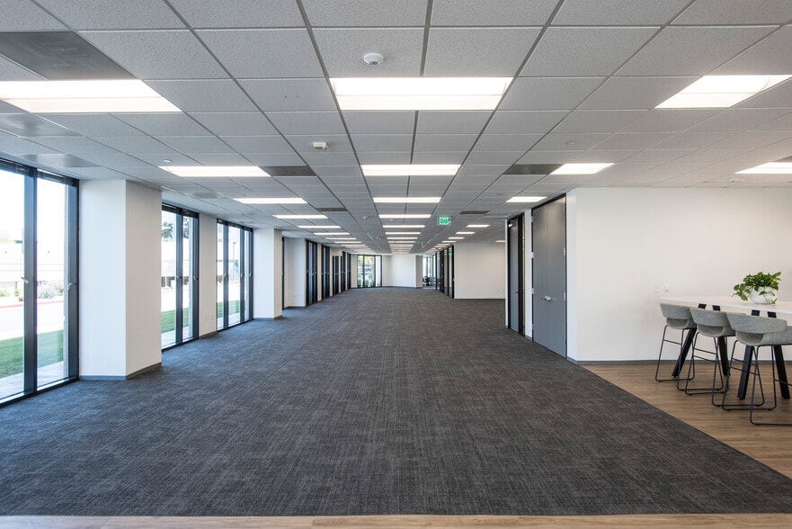More Photos Of 2510 W Dunlap Ave, Phoenix Office For Lease