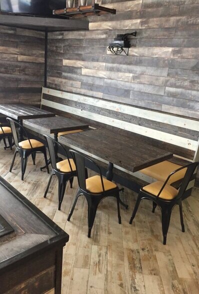 More Photos Of 5607 San Vicente Blvd, Los Angeles Restaurant For Lease