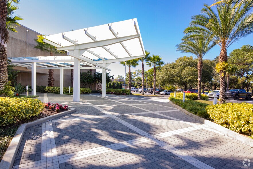 More Photos Of 3407 W Dr Martin Luther King Jr Blvd, Tampa Office For Lease