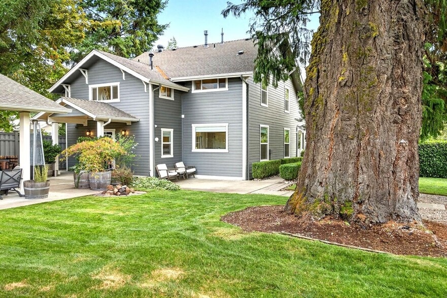 More Photos Of 111 Cedar St, Rogue River Office Residential For Sale