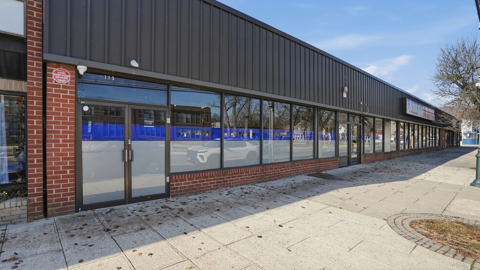 More Photos Of 117-133 Merrick Ave, Merrick Storefront For Lease