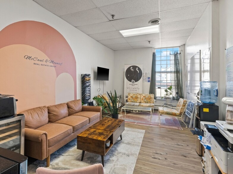 More Photos Of 416 Main St, Wakefield Office For Sale