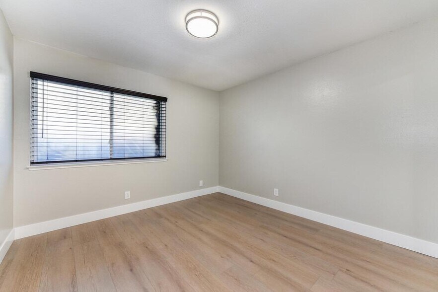 More Photos Of 5364 Garfield Ave, Sacramento Apartments For Sale