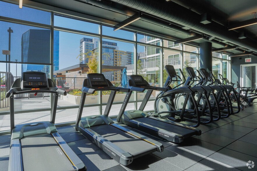 More Photos Of 880 W Peachtree St NW, Atlanta Apartments For Lease