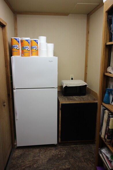 More Photos Of 219 E Main St, Lewisville Storefront Retail Office For Sale