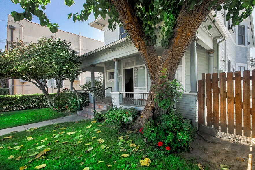 More Photos Of 366 W Palmer Ave, Glendale Apartments For Sale