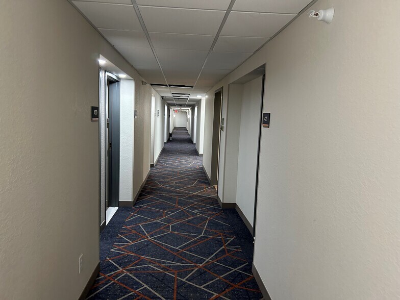 More Photos Of 1100 Mediterranean Ave, Columbus Hotel For Sale