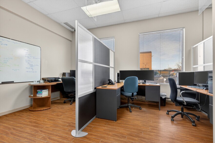 More Photos Of 1558 Rue Viel, Montréal Office For Sale