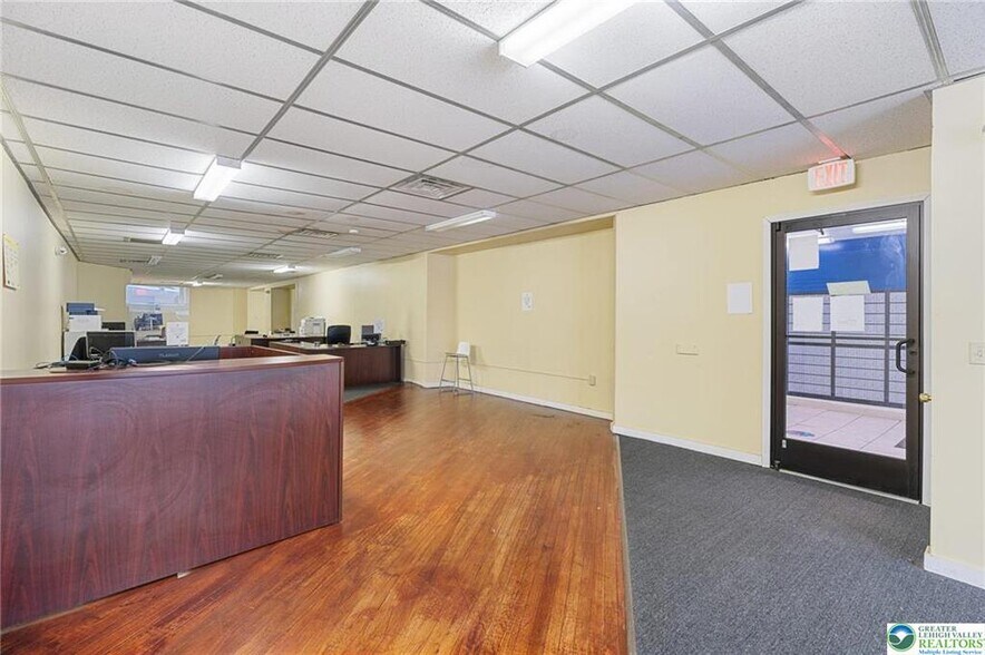 More Photos Of 915 W Hamilton St, Allentown Office Residential For Sale