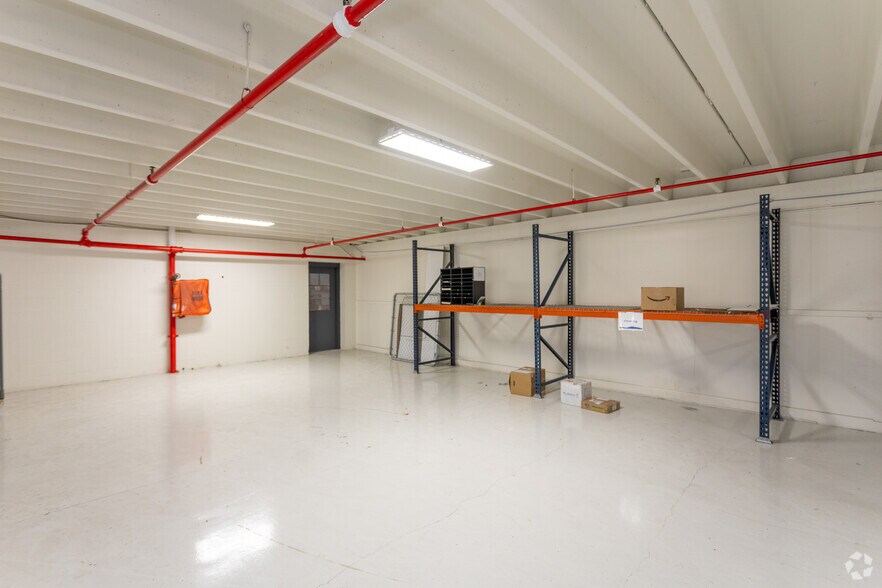 More Photos Of 414 N Meriah St, Landis Warehouse For Lease