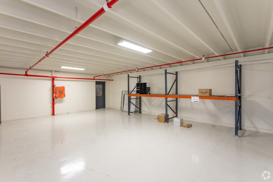 More Photos Of 414 N Meriah St, Landis Warehouse For Lease