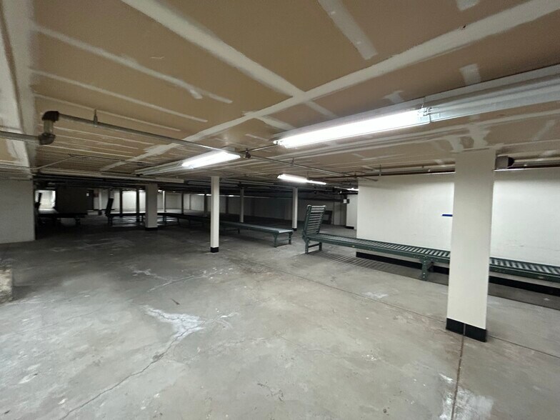 More Photos Of 33-33 Drumm St, San Francisco Office For Sale