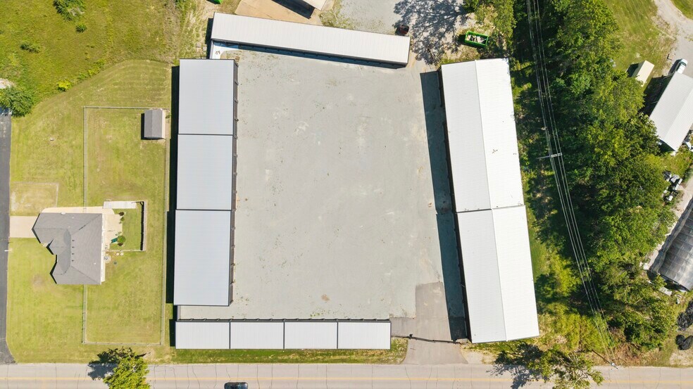 More Photos Of 25100 N Us-59 Hwy, Afton Office For Sale