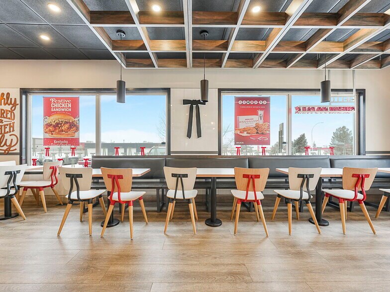 More Photos Of 51 Kaska Rd, Sherwood Park Fast Food For Sale