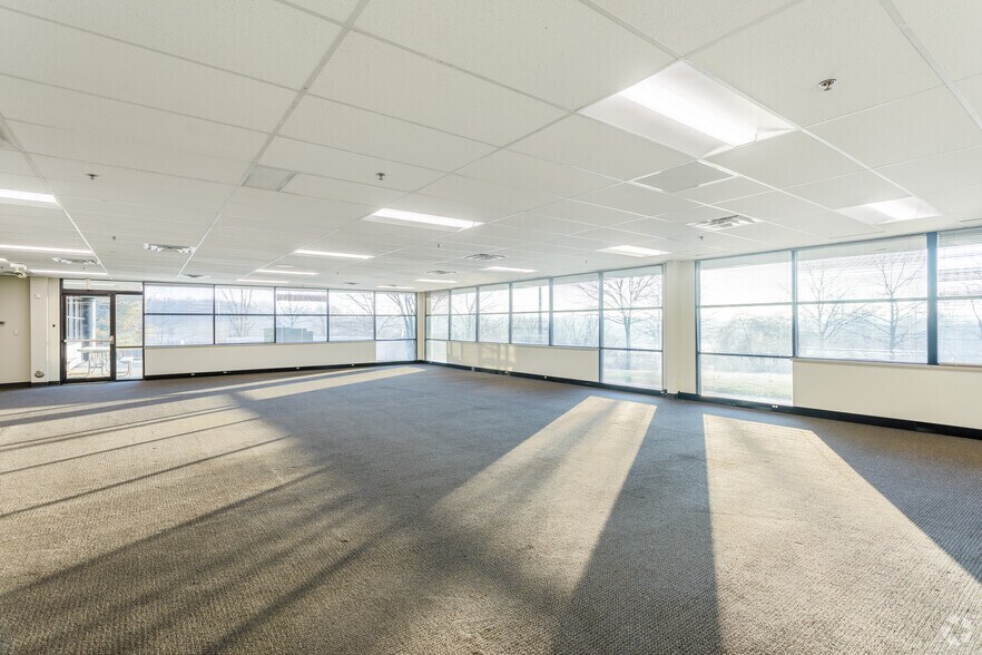 More Photos Of 2500 Green Rd, Ann Arbor Unknown For Lease