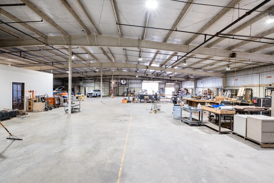 More Photos Of 714 Calhoun St, Little Rock Industrial For Sale
