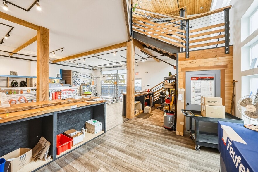 More Photos Of 1600 Carolina St, Bellingham Industrial For Sale