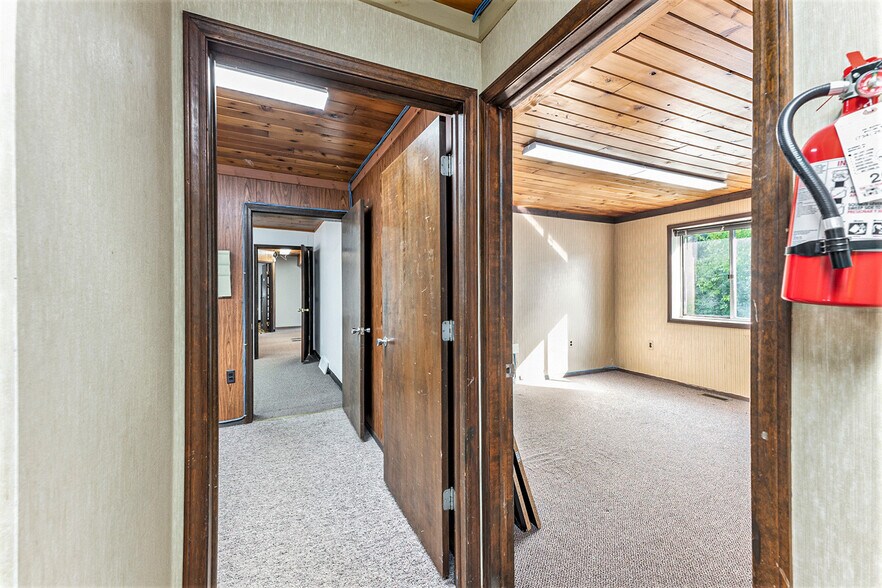More Photos Of 29906-29940 Orchard Lake Rd, Farmington Hills Medical For Lease
